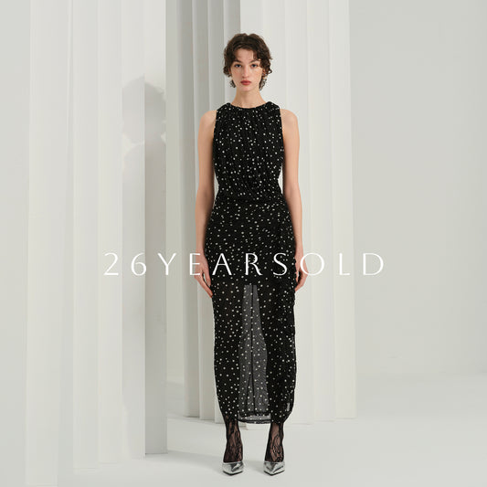 26YEARSOLD Nebulous Glimmer Dresses Black White Dots