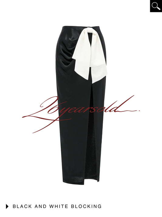 26YEARSOLD Black & Ivory Bow Detail Midi Skirt Black