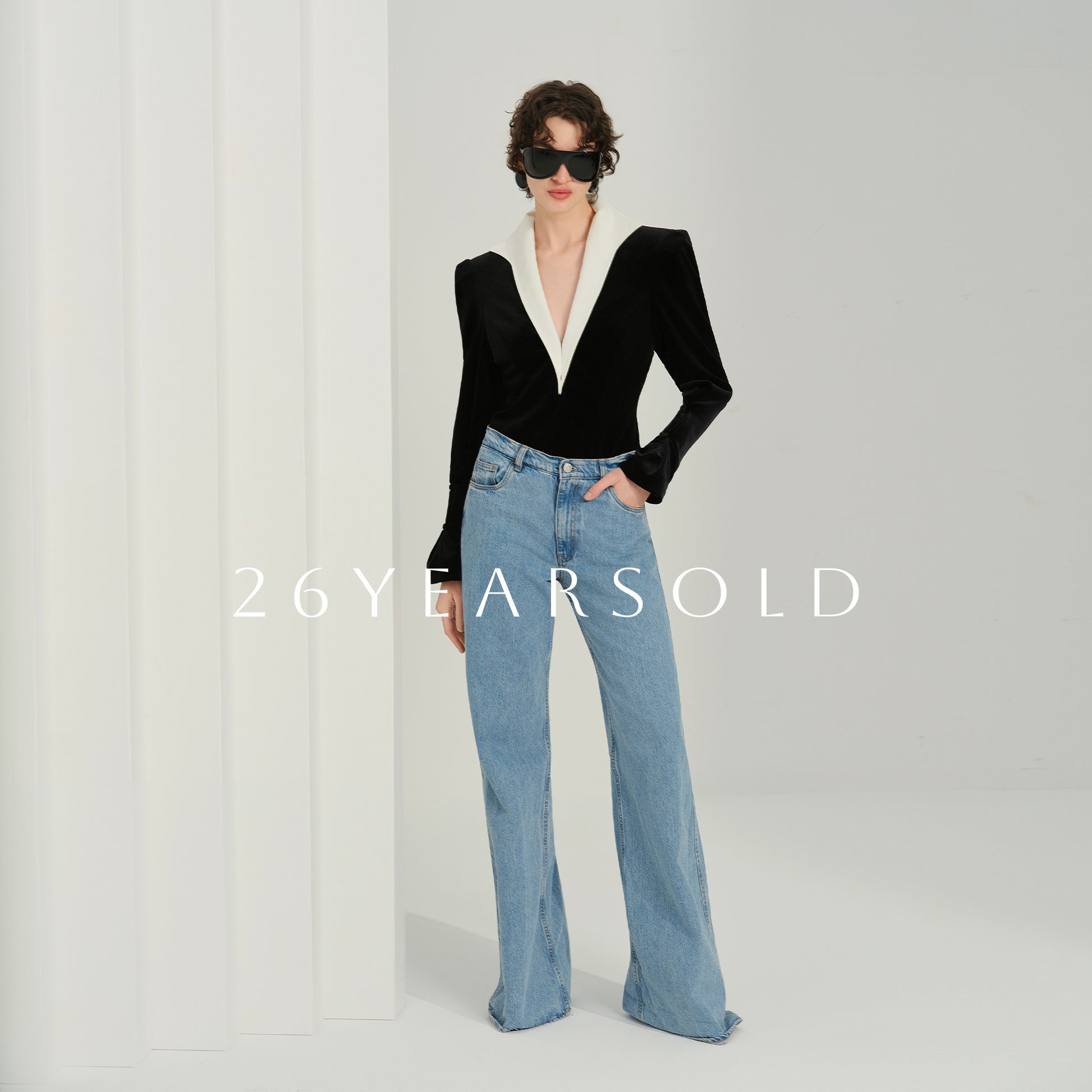 26YEARSOLD Gentle Monochrome Top Black