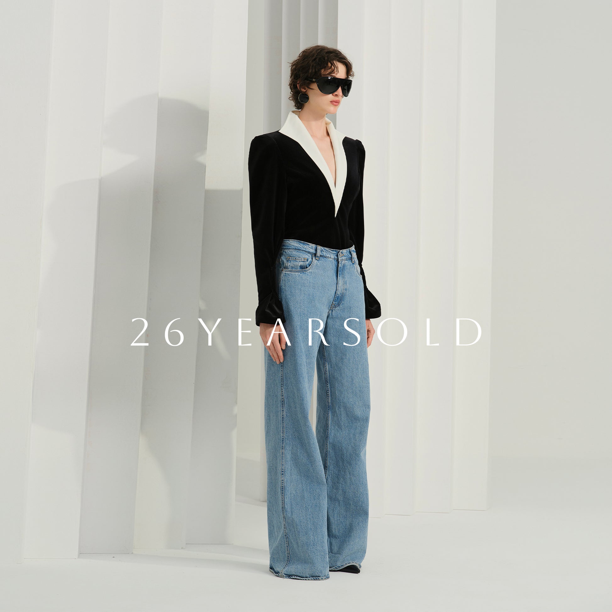 26YEARSOLD Gentle Monochrome Top