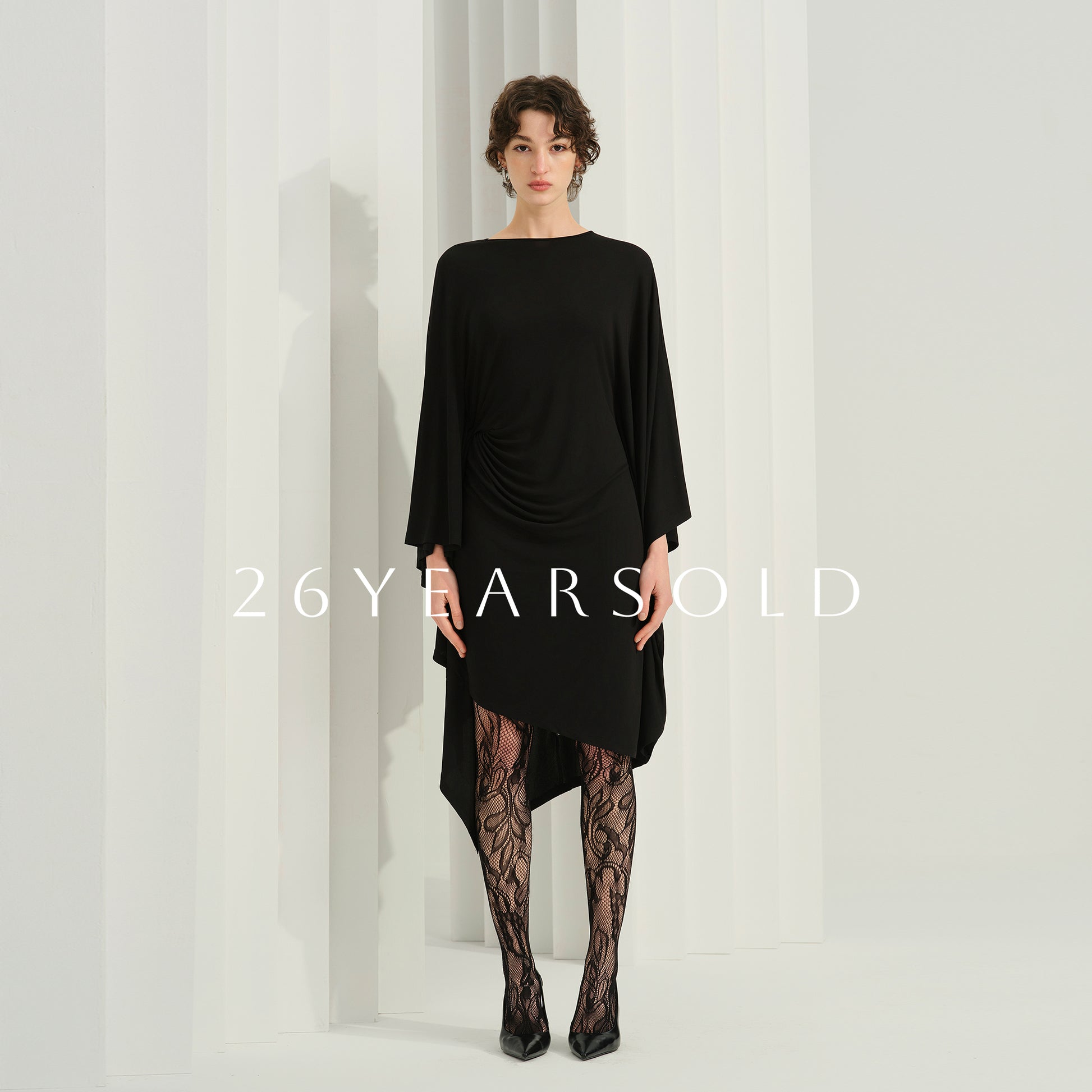 26YEARSOLD Trailing Shade Dresses Black