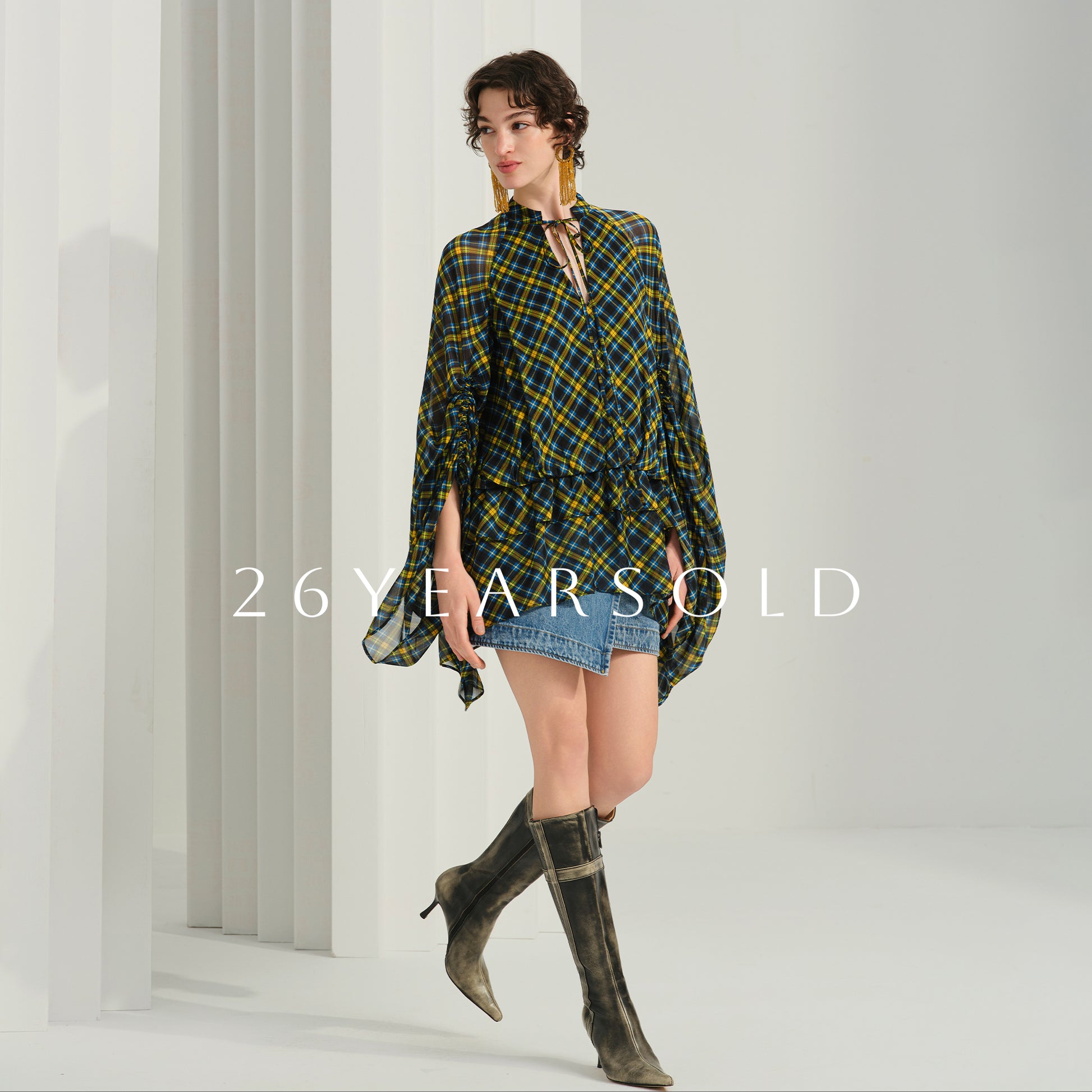 26YEARSOLD Checked Undulation Top