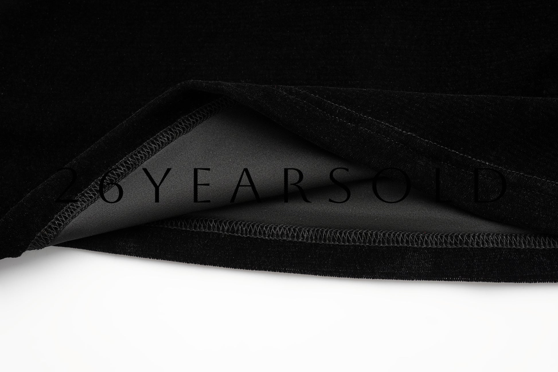 26ÉDITION Velvet Muse Tops