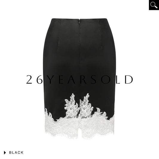 26YEARSOLD Vintage Lace Patchwork High-Waisted Midi Skirt